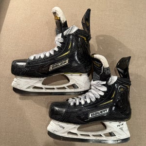 Bauer Supreme 2S Pro Hockey Skates Extra Wide Width Size 3 (Used)