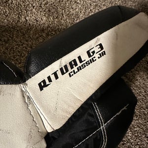 28" Warrior Ritual G3 Classic Goalie Leg Pads (Used)