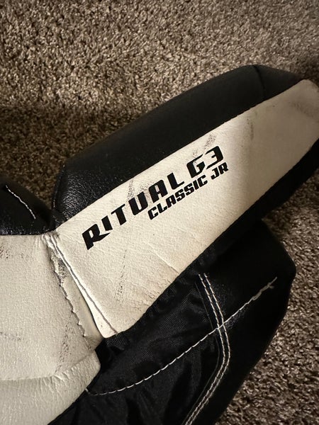 28" Warrior Ritual G3 Classic Goalie Leg Pads (Used)