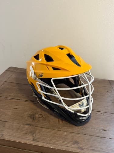 University of Michigan’s Cascade S Helmet