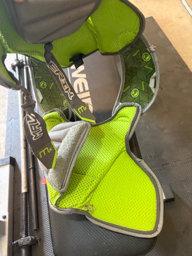 Medium Adult Maverik MX Shoulder Pads (New)