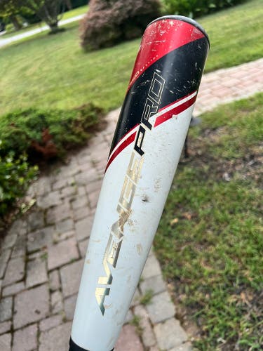 2022 AXE Avenge Pro Composite USSSA Certified Bat (-10) 19 oz 29" (Used)