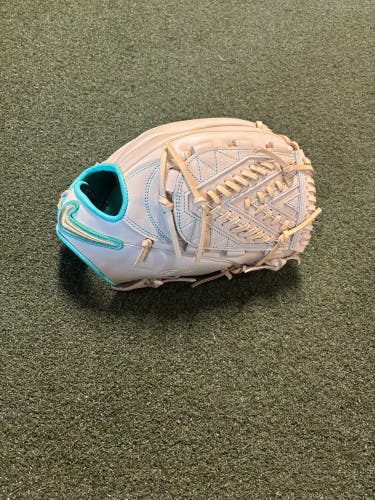 Nike RH Pitcher's Shado Elite J Baseball Glove 12.25" (New)