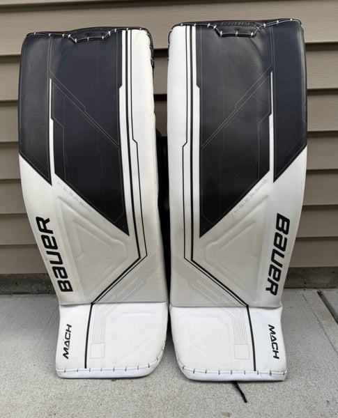 Medium 2024 Bauer MACH Goalie Leg Pads (Used)