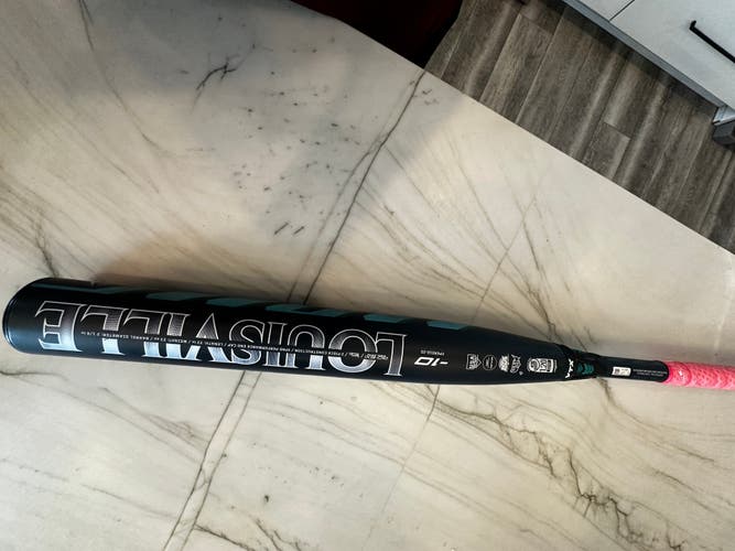 2025 Louisville Slugger Kryo Composite Bat (-10) 23 oz 33" (Used)