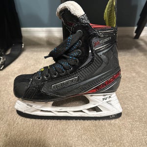 Bauer Vapor X Velocity Hockey Skates Regular Width Size 3 (Used)