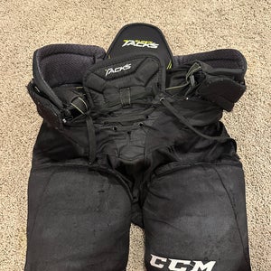 Men's Junior Medium CCM Tacks AS 580 Hockey Pants (Used)