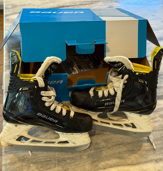 2024 Bauer Supreme M4 Hockey Skates Regular Width Size 4.5 (Used)