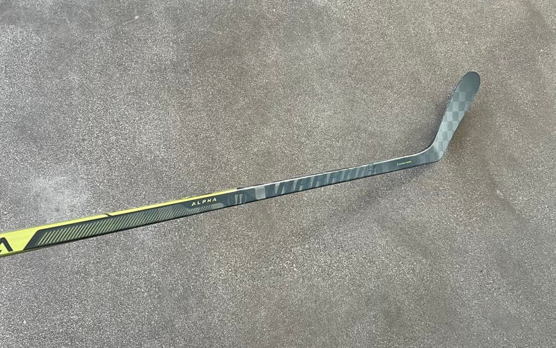 Broken Warrior Alpha LX3 Pro Left Hand 85 Flex W28 Curve Hockey Stick (Check Description)