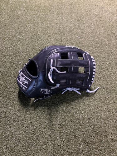 Rawlings RH Outfield Heart of the Hide Baseball Glove 12.75" (Used)