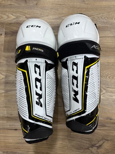 Senior CCM Super Tacks AS1 14” Hockey Shin Pads