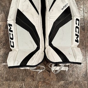 CCM YTFLEX 3 Goalie Leg Pads | Youth 22"