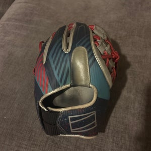 2024 Rawlings REV1X RH Baseball Glove 11.5" (Used)