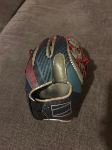 2024 Rawlings REV1X RH Baseball Glove 11.5" (Used)