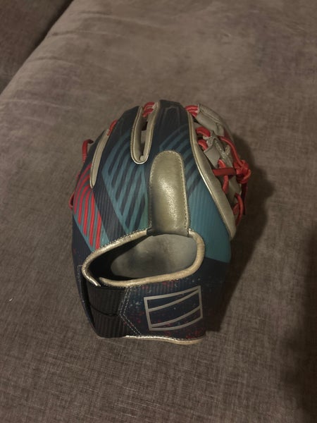 2024 Rawlings REV1X RH Baseball Glove 11.5" (Used)