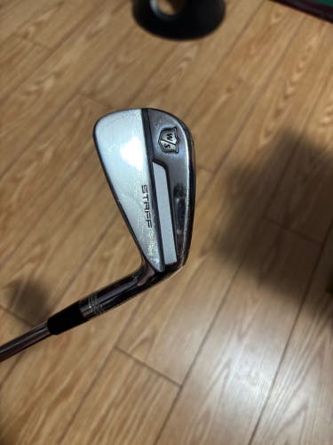 Men's Wilson Staff 7 Iron Right Handed Stiff Flex (Used)