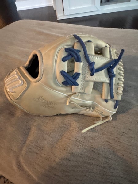 2025 Marucci RH Infield Ascension Baseball Glove 11.25" (Used)