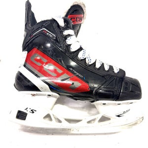 Used CCM FT670 Intermediate Hockey Skate Intermediate 4.0 11860-S000296449