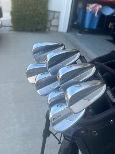 Ping i525 Iron Set Extra Stiff Flex (8 Clubs) #4 - #9, PW, GW LA Golf Graphite Shaft (Used)
