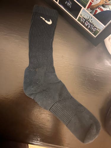Black Adult Unisex Large/Extra Large Nike Socks (Used)