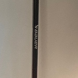 Intermediate Bauer Vapor X5 Pro Left Hand Hockey Stick P92 (Used)
