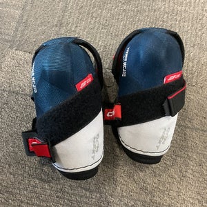 Used CCM NEXT Junior Elbow Pads SM 11614-S000219865