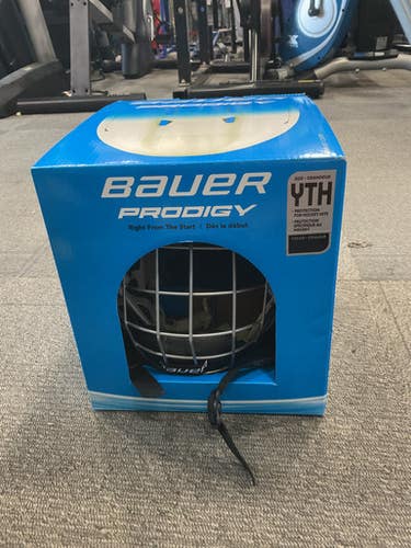Used Bauer RE AKT 55 Helmet Cage Combo Black SM 11614-S000219852