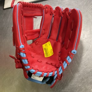 Used Wilson A550 BB/SB Glove LH Throw Red 11 1/2" 11614-S000219825