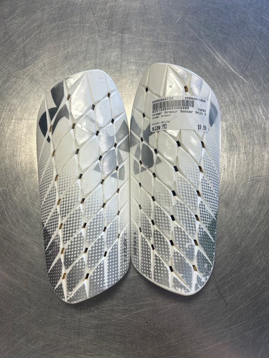 Used Under Armour Soccer Shin Guards Adult White MD 11868-S000064723