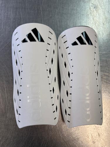 Used Adidas TRIO Soccer Shin Guards Adult White SM 11868-S000064923