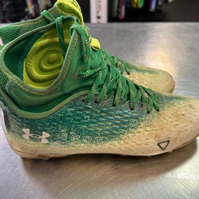 Used Under Armour Adult FB Cleats Green Senior 8 11868-S000064903
