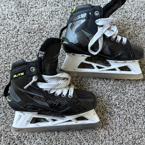 Bauer Hockey Goalie Skates Regular Width Size 2 (Used)