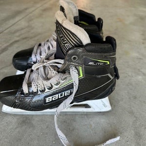 Bauer Elite Hockey Goalie Skates 8.5 FIT 2 (Used)
