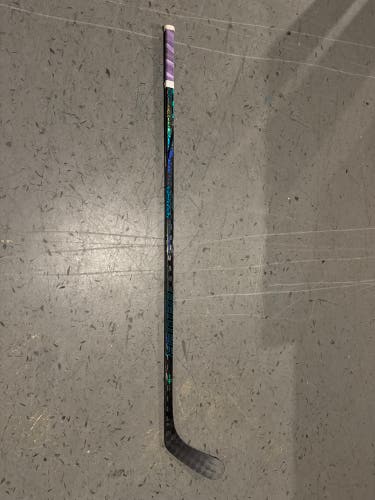 Senior Bauer Twitch Left Hand Hockey Stick P92 (Used)