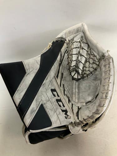 Used CCM AXIS 1.9 Inter Goalie Catcher White 11823-S000033692