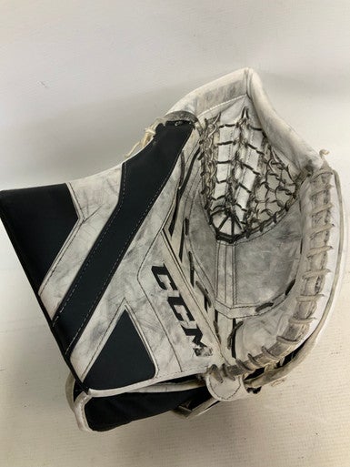 Used CCM AXIS 1.9 Inter Goalie Catcher White 11823-S000033692