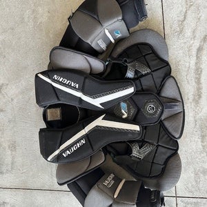Vaughn Velocity V9 Goalie Chest Protector SMALL (Used)