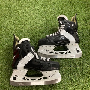 Intermediate CCM Tacks XF 652 Hockey Skates Regular Width 6 (New)