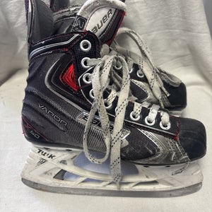 Junior Size 2.5 Bauer Vapor X60 Ice Hockey Skates