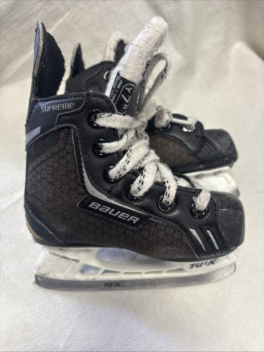 Junior Youth Size 7 Bauer Supreme ONE.4 Ice Hockey Skates