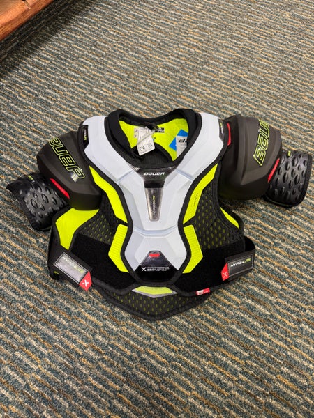 Bauer Vapor Hyperlite Shoulder Pads (New)