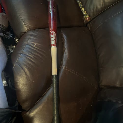Max Bats Max Bat AP5 Maple BBCOR Certified Bat (-3) 30 oz 33" (Used)