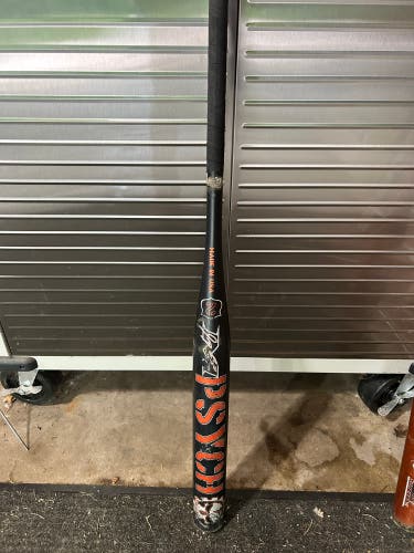 2016 Miken Psycho Composite Bat (-8) 26 oz 34" (Used)