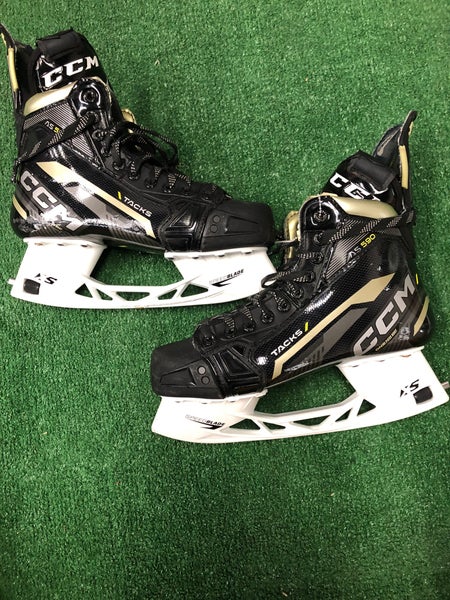 Senior CCM Tacks AS-590 Hockey Skates Regular Width 8 (Used)