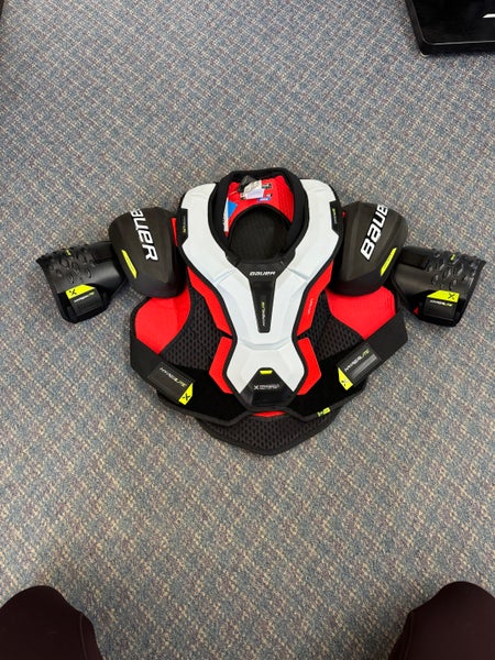 Bauer Vapor Hyperlite Shoulder Pads (New)