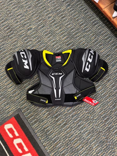 CCM Tacks 9550 Shoulder Pads (New)