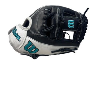 Used Wilson H12 RH Throw Fastpitch Gloves Black And White 12" 11835-S000197659