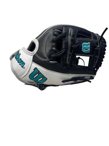 Used Wilson H12 RH Throw Fastpitch Gloves Black And White 12" 11835-S000197659