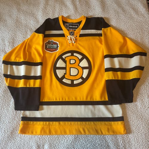 Boston Bruins 2010 Winter Classic Jersey Medium NHL
