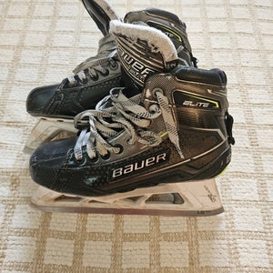 Bauer Elite Hockey Goalie Skates Regular Width 7.5 (Used)